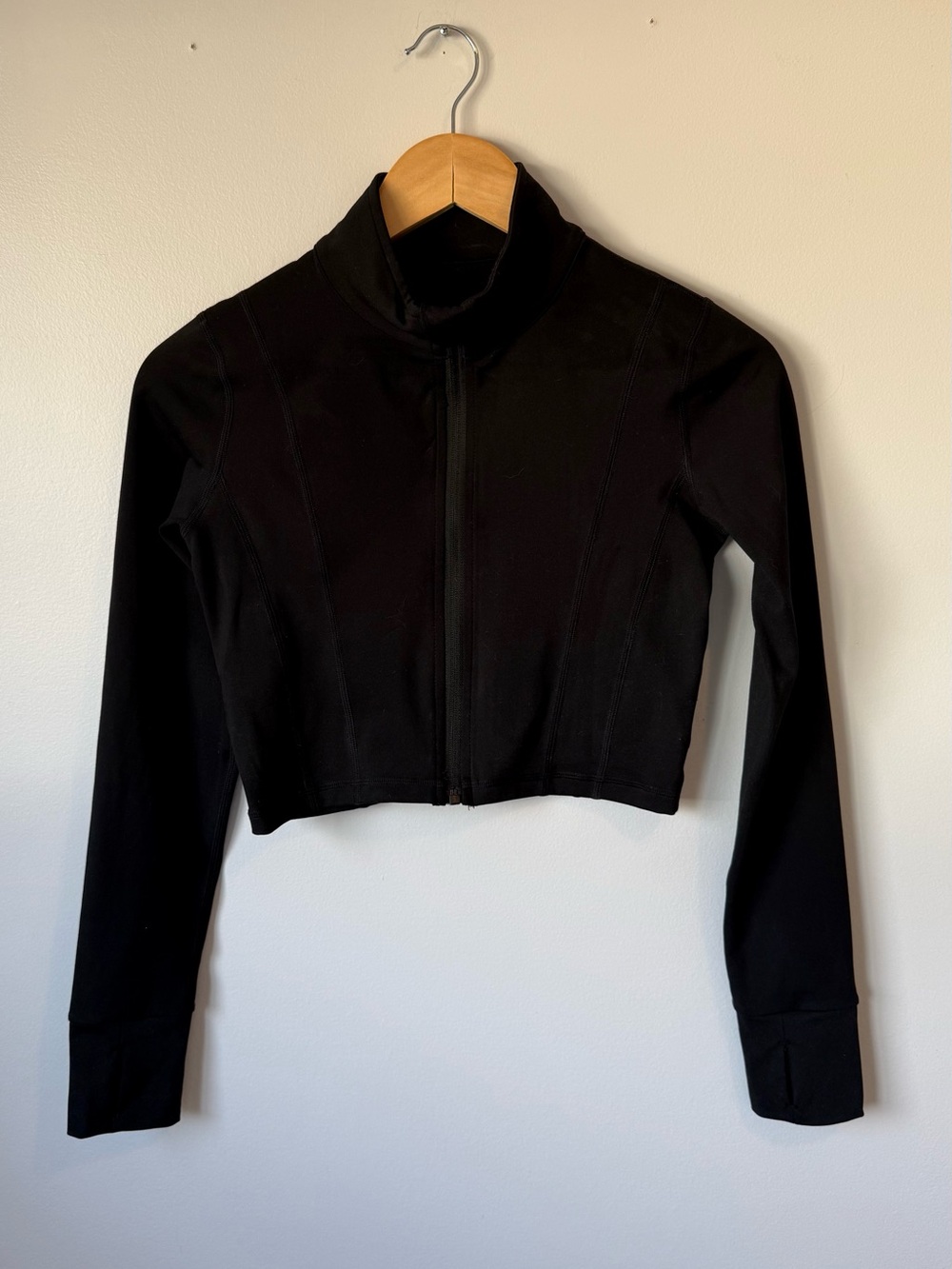NWOT- ELITE ELEVEN CROPPED AURA JACKET